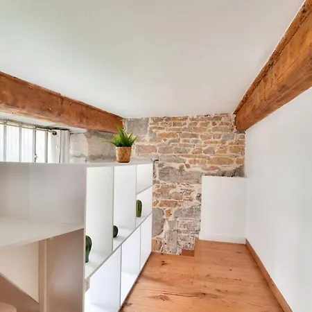 Апартаменты Duplex Near Croix Rousse