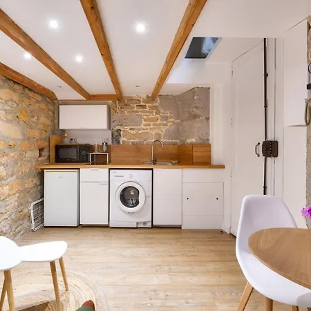 Duplex Near Croix Rousse شقة *